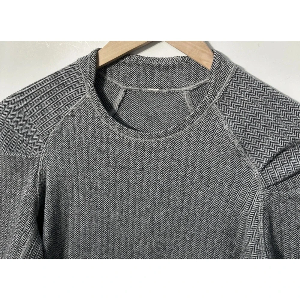 Lululemon Think Fast Long‎ Sleeve Shirt Heathered Herringbone Sz 6 Thumbholes